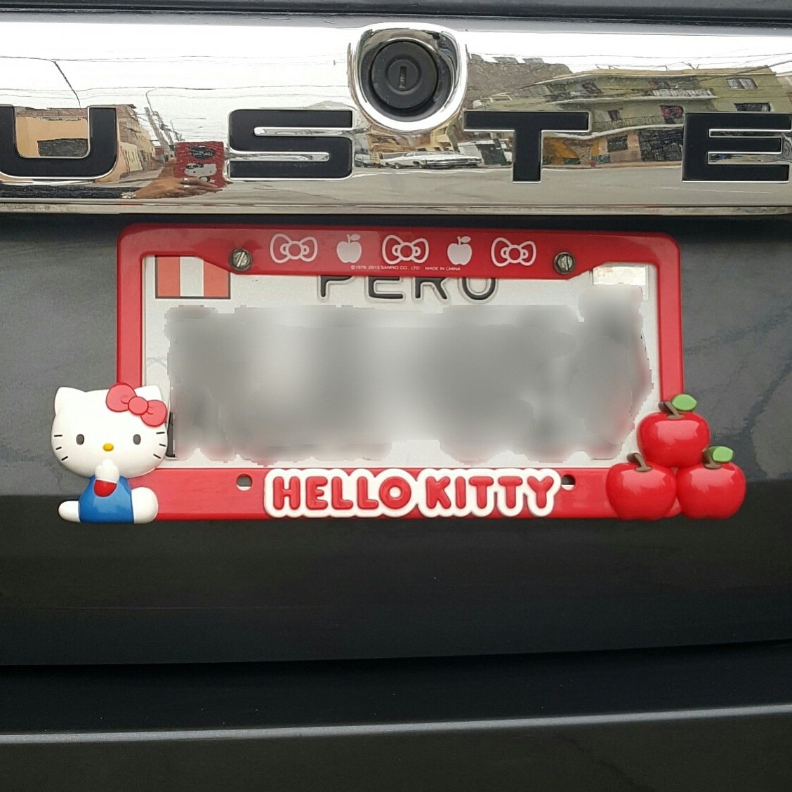 SANRIO COBERTOR DE PLACA HELLO KITTY - ROJO