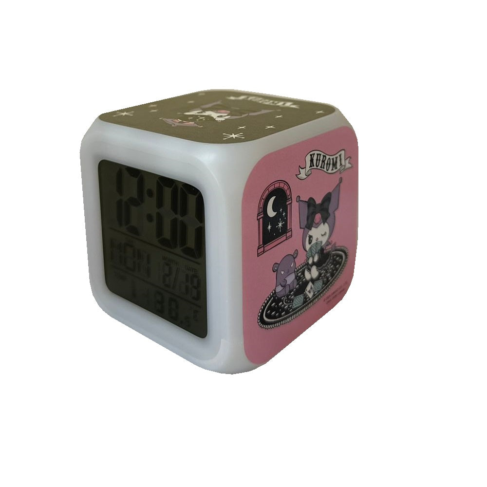 SANRIO RELOJ DESPERTADOR EN CUBO CON LUCES FORTUNE KUROMI - ROSADO